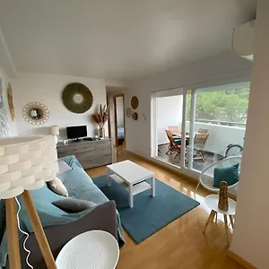 https://superbe-appartement-renove-residence-avec-piscine.catalonia-hotels.com